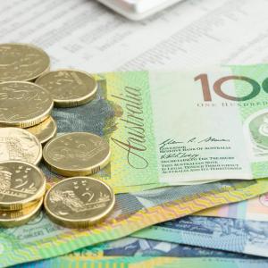 Free group for women Image of astralian $100 notes and $2 gold coins